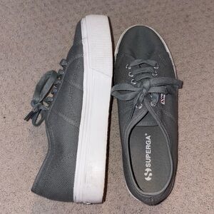 grey supergas